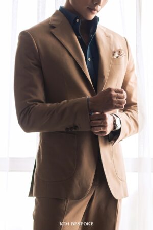 Capsule Wardrobe | Look 5: RESORT TAN