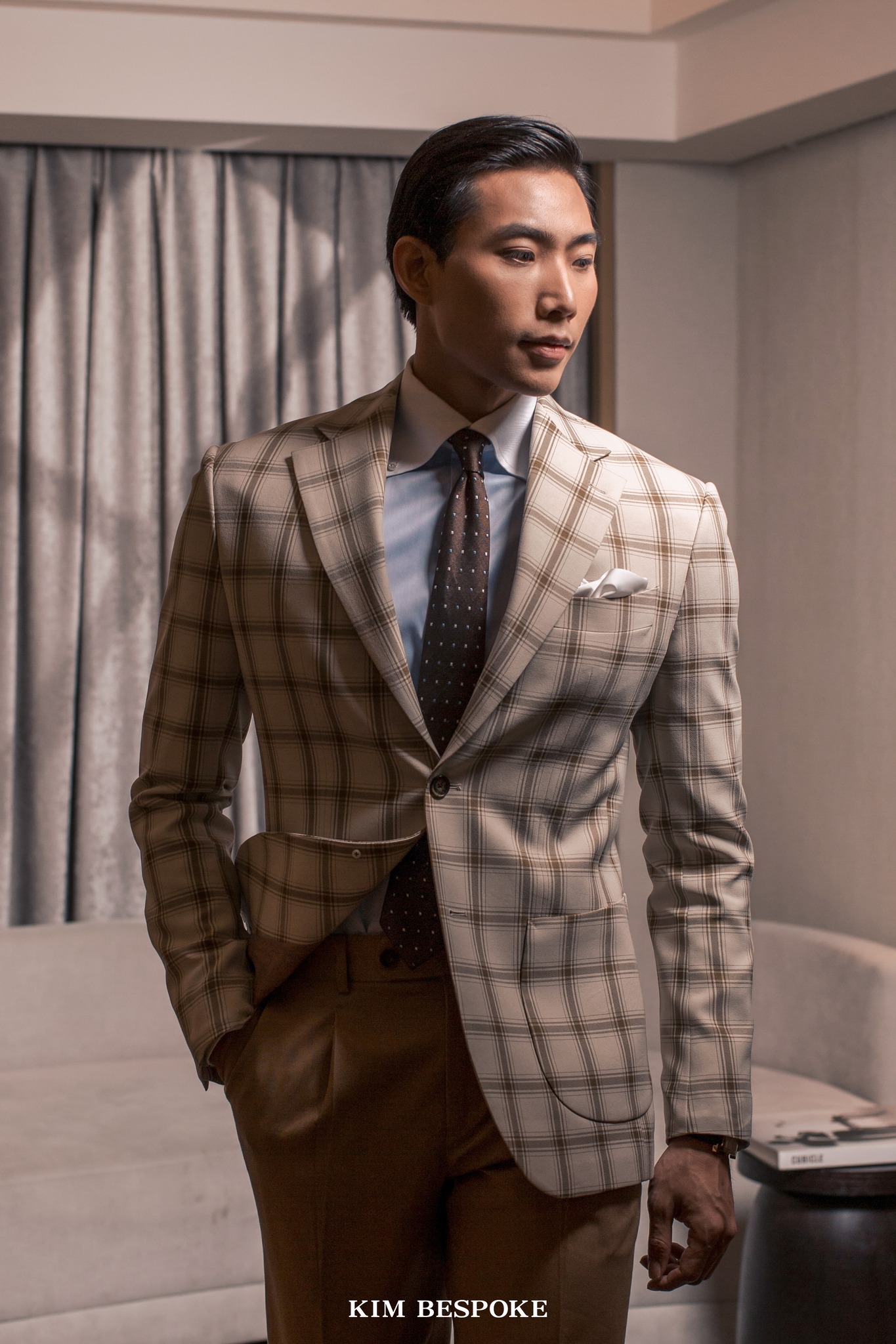 Capsule Wardrobe | Look 7: CHAMPAGNE CHEERS - Image 4