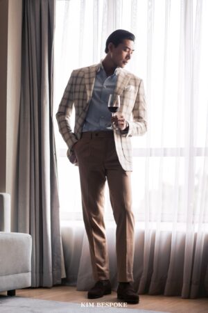 Alternative view of Capsule Wardrobe | Look 7: CHAMPAGNE CHEERS