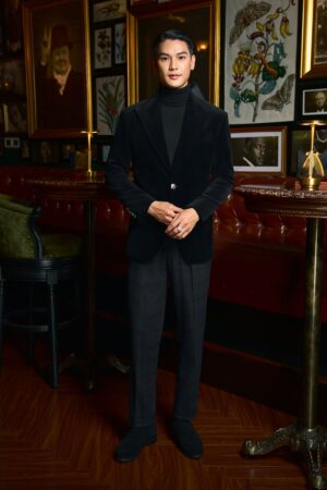 Noir & Ivory | Look 4: Noir de Minuit